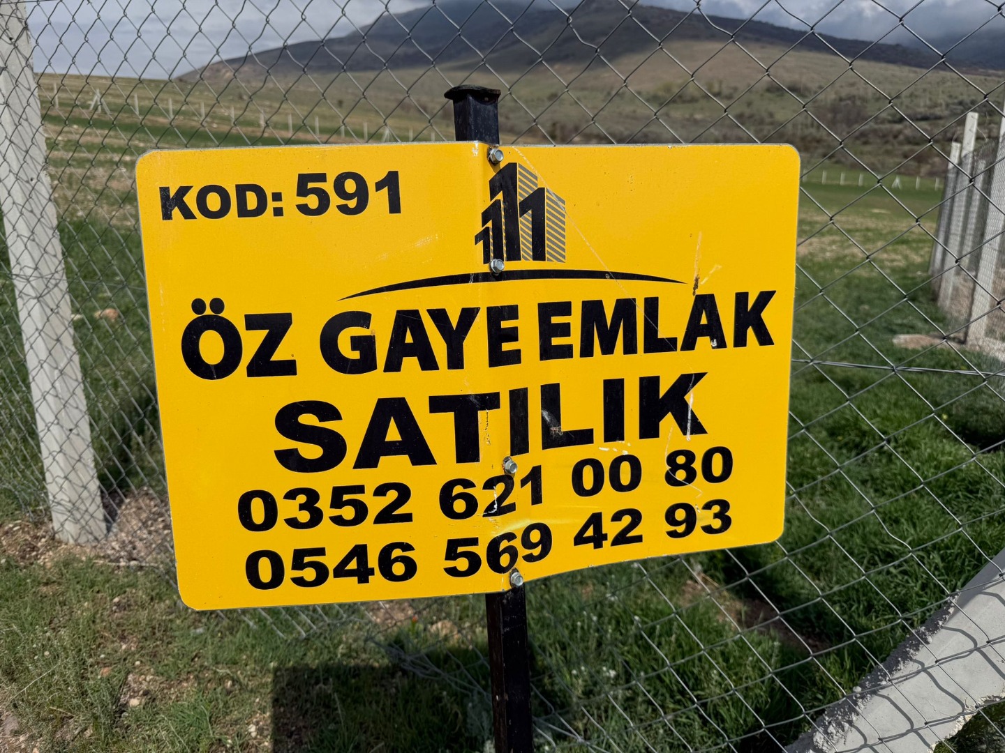 KAYSERİ DEVELİ ZİLE MAHALLESİ KULUPINAR MEVKİİNDE SATILIK TARLA